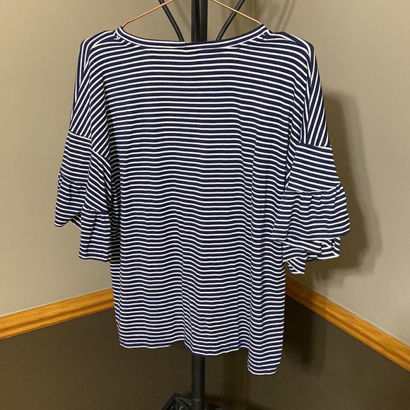 Alya navy blue & white striped top with ruffle sleeves size medium - Picture 3 of 6